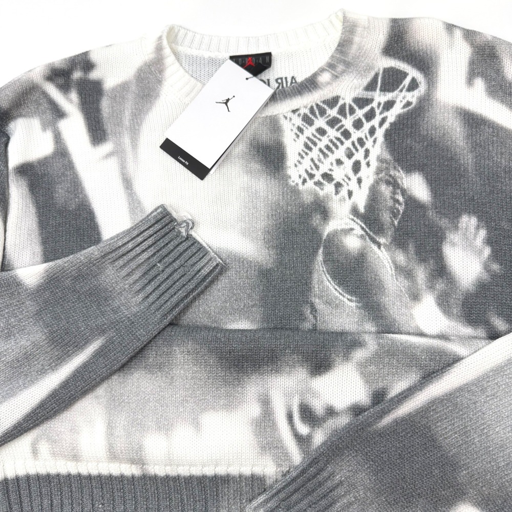 Jordan Flight Heritage Michael Jordan Graphic Knit Sweater Grey Mens Small NEW